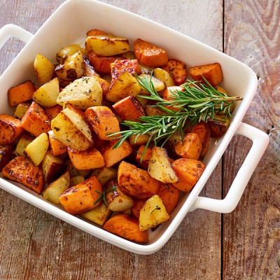 Cartofi la cuptor cu rozmarin Cartofi la cuptor cu rozmarin