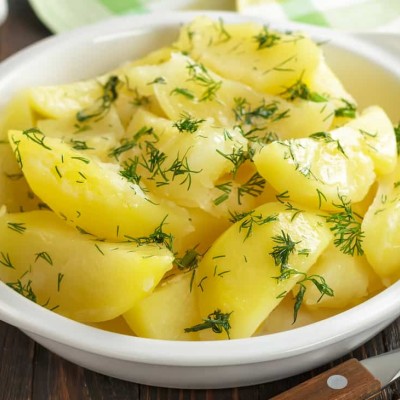 Cartofi natur cu verdeață Cartofi natur cu verdeață