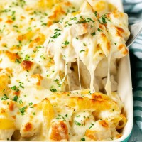 Paste cu pui la cuptor Paste cu pui la cuptor