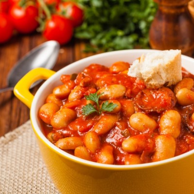 Iahnie de fasole cu afumatura Iahnie de fasole cu afumatura